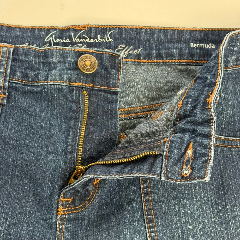 Gloria Vanderbilt Bermuda Shorts Womens 8 Blue All Around Slimming Effect Denim
